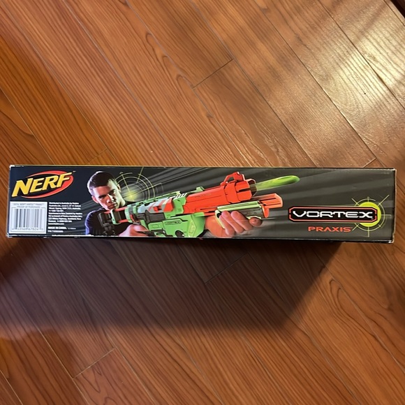 🎄Nerf Vortex Praxis Sonic Green Blaster Gun 10 Disce Pump Action ~ New - Picture 7 of 12